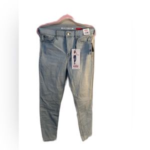 NWT Celebrity Pink (TheSpice) Skinny Hi-Rise Size 7/28